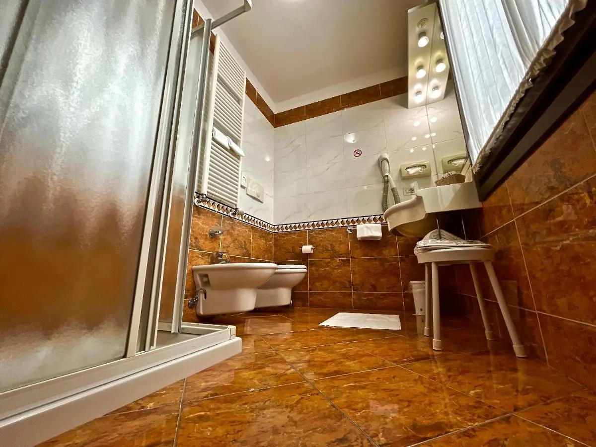 ***  Hotel Vivit ***S Mestre Italy