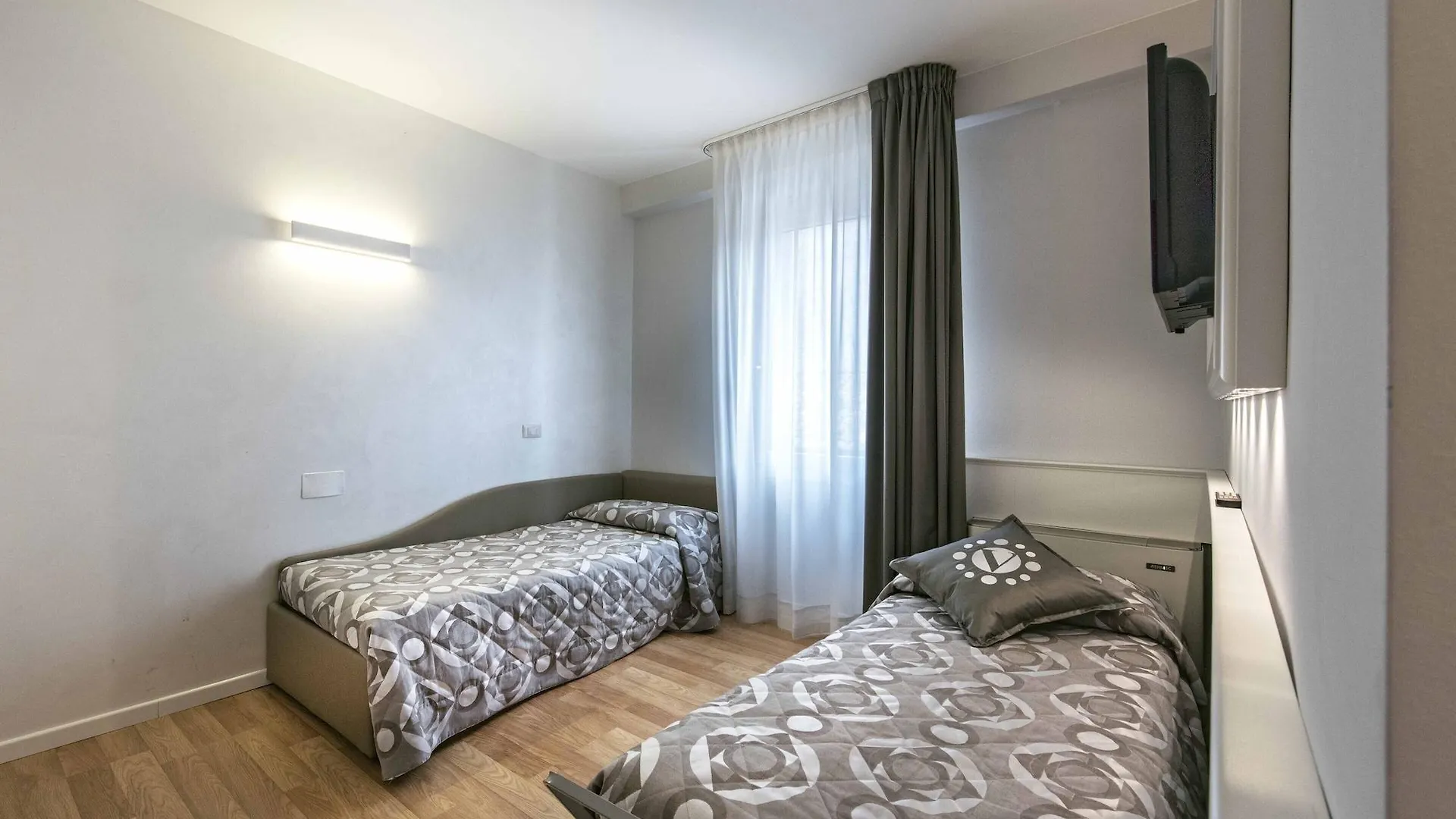 מסטרה Hotel Vivit ***S