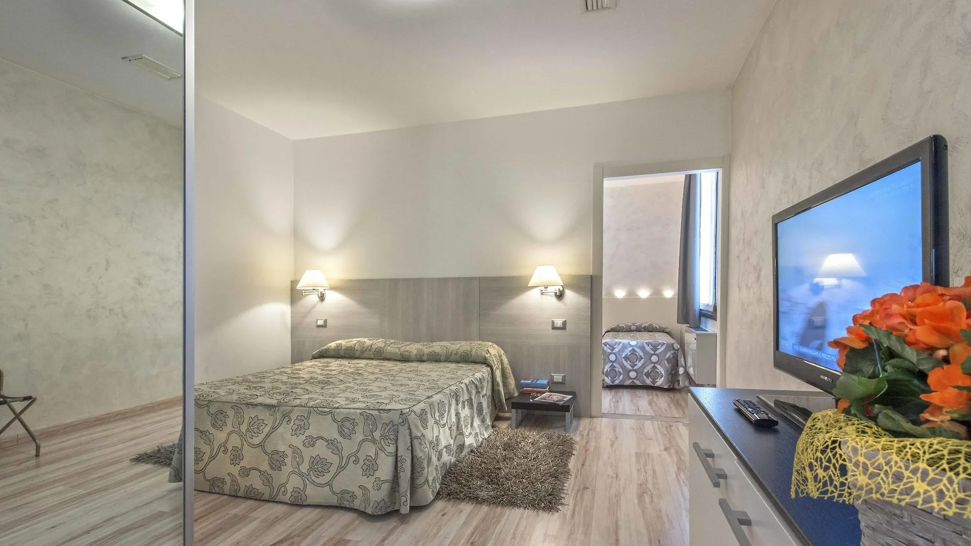 מסטרה Hotel Vivit ***S