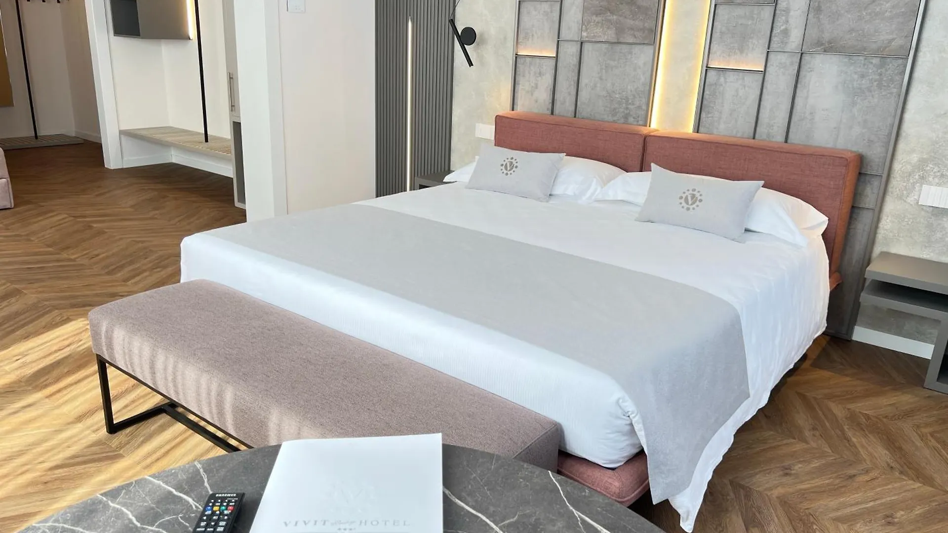 מסטרה Hotel Vivit ***S
