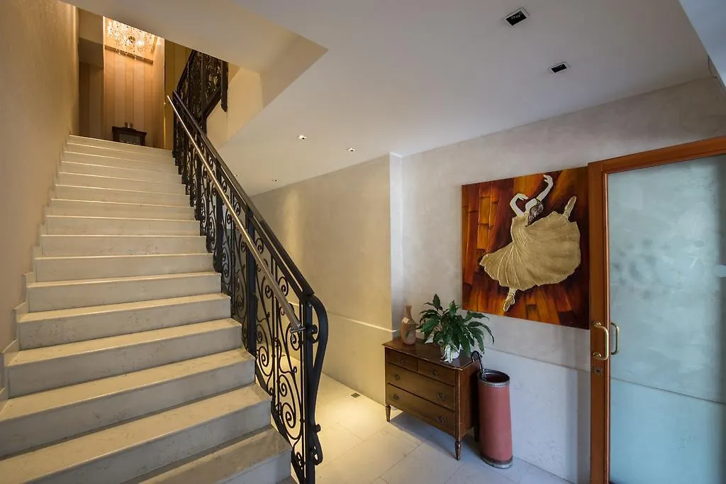 מסטרה Hotel Vivit ***S 3*,  איטליה